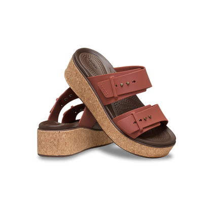 crocs-gallery-color:rust; color:Rust; alt:ALT110; file:211252_862-ALT110