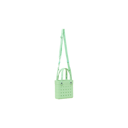 crocs-gallery-color:serene green; color:Serene Green; alt:ALT120; file:212402_3BY-ALT120