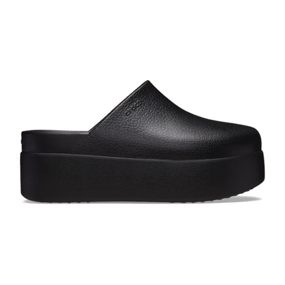crocs-gallery-color:black; color:Black; alt:ALT100; file:209869_001-ALT100