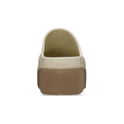 crocs-gallery-color:frappe/latte; color:Frappé/Latte; alt:ALT160; file:209869_2MS-ALT160
