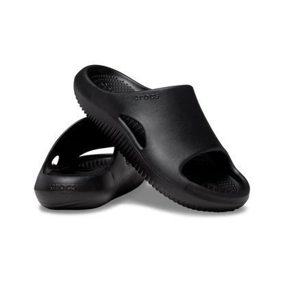 crocs-gallery-color:black; color:Black; alt:ALT110; file:208392_001-ALT110