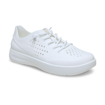 crocs-gallery-color:white/moonlight; color:White/Moonlight; alt:ALT140; file:210831_1VL-ALT140