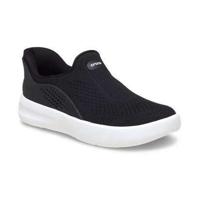 crocs-gallery-color:black; color:Black; alt:ALT140; file:211385_001-ALT140