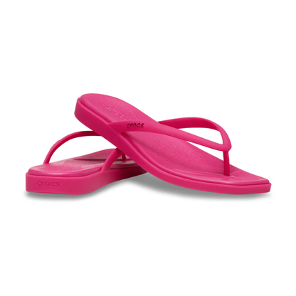 crocs-gallery-color:dragon fruit; color:Dragon Fruit; alt:ALT110; file:211435_6ZQ-ALT110
