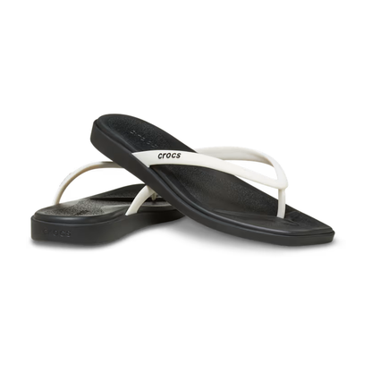 crocs-gallery-color:black/chalk; color:Black/Chalk; alt:ALT110; file:213323_0O5-ALT110