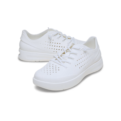 crocs-gallery-color:white/moonlight; color:White/Moonlight; alt:ALT110; file:210832_1VL-ALT110